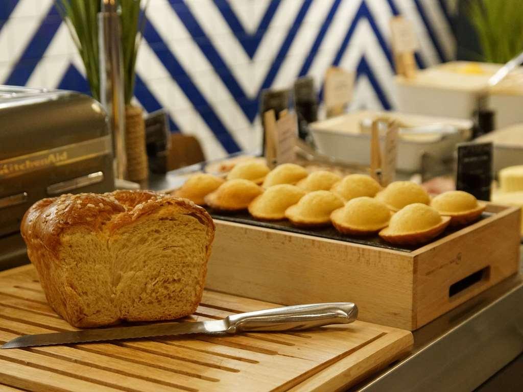 Ibis Manosque Cadarache 호텔 레스토랑 사진
