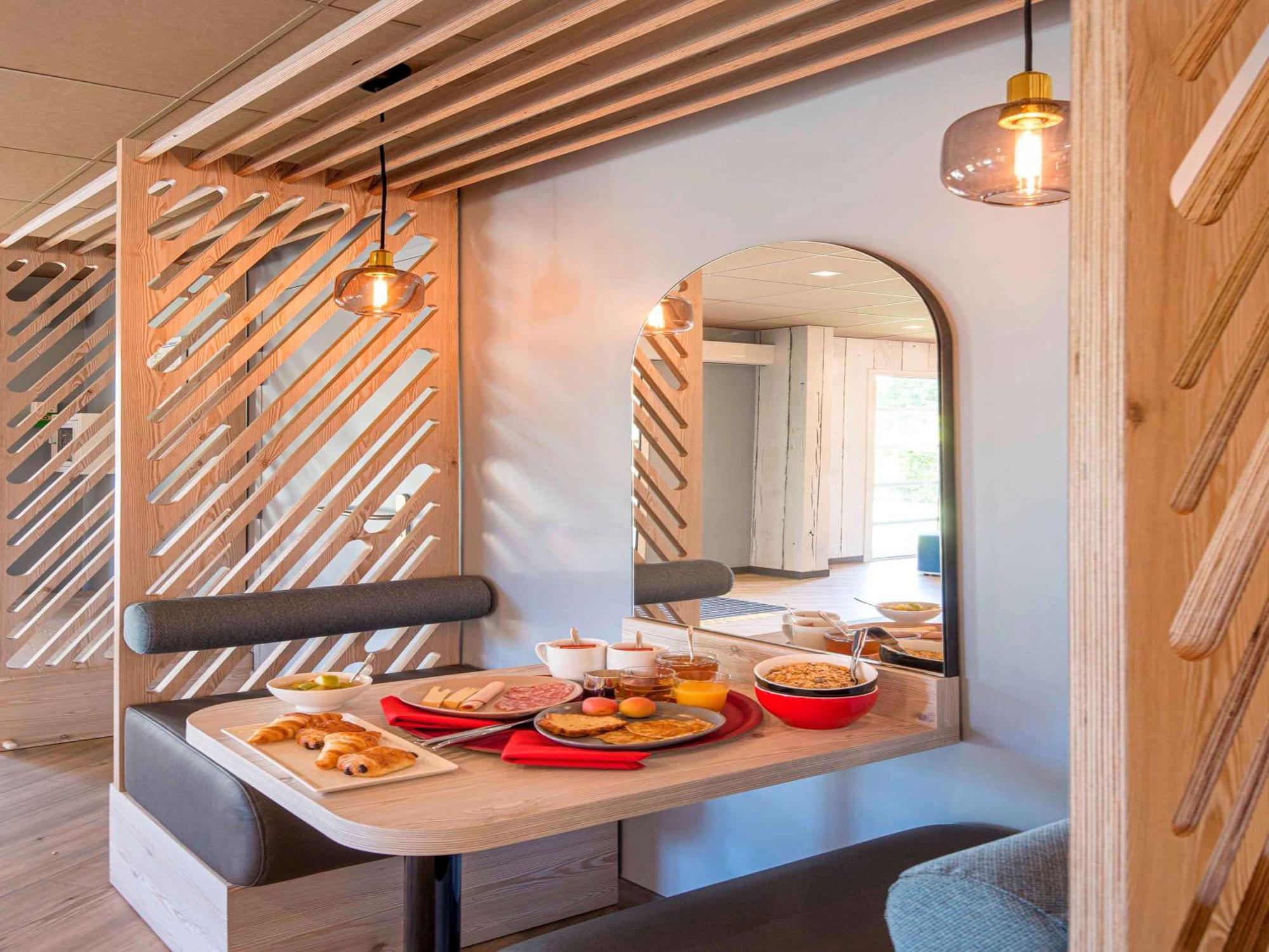 Ibis Manosque Cadarache 호텔 외부 사진